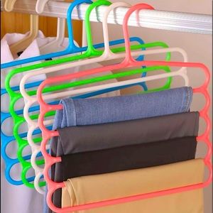 Clothes Hanger/ one size/ very useful for men
